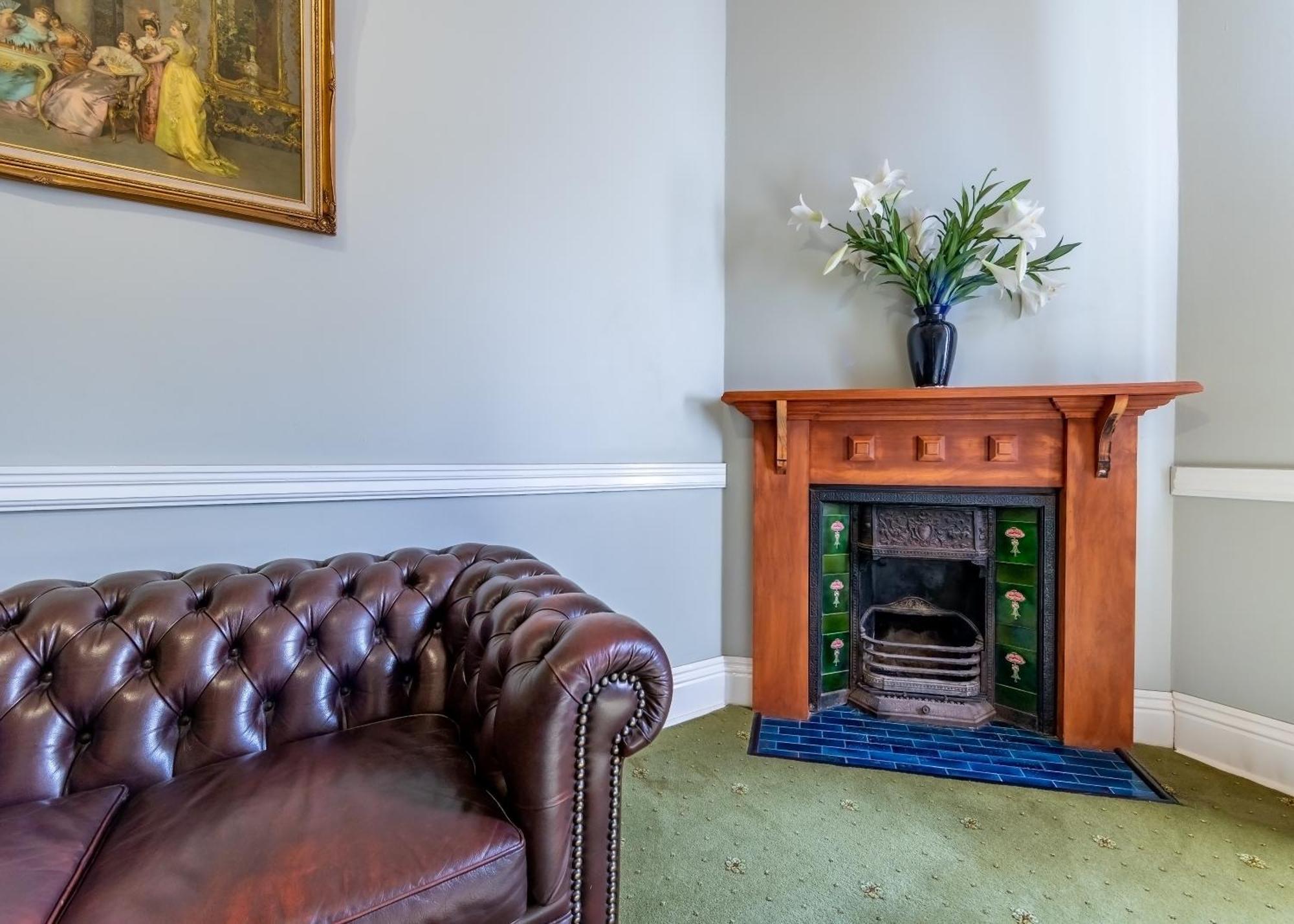 Criterion Warwick Hotel エクステリア 写真
