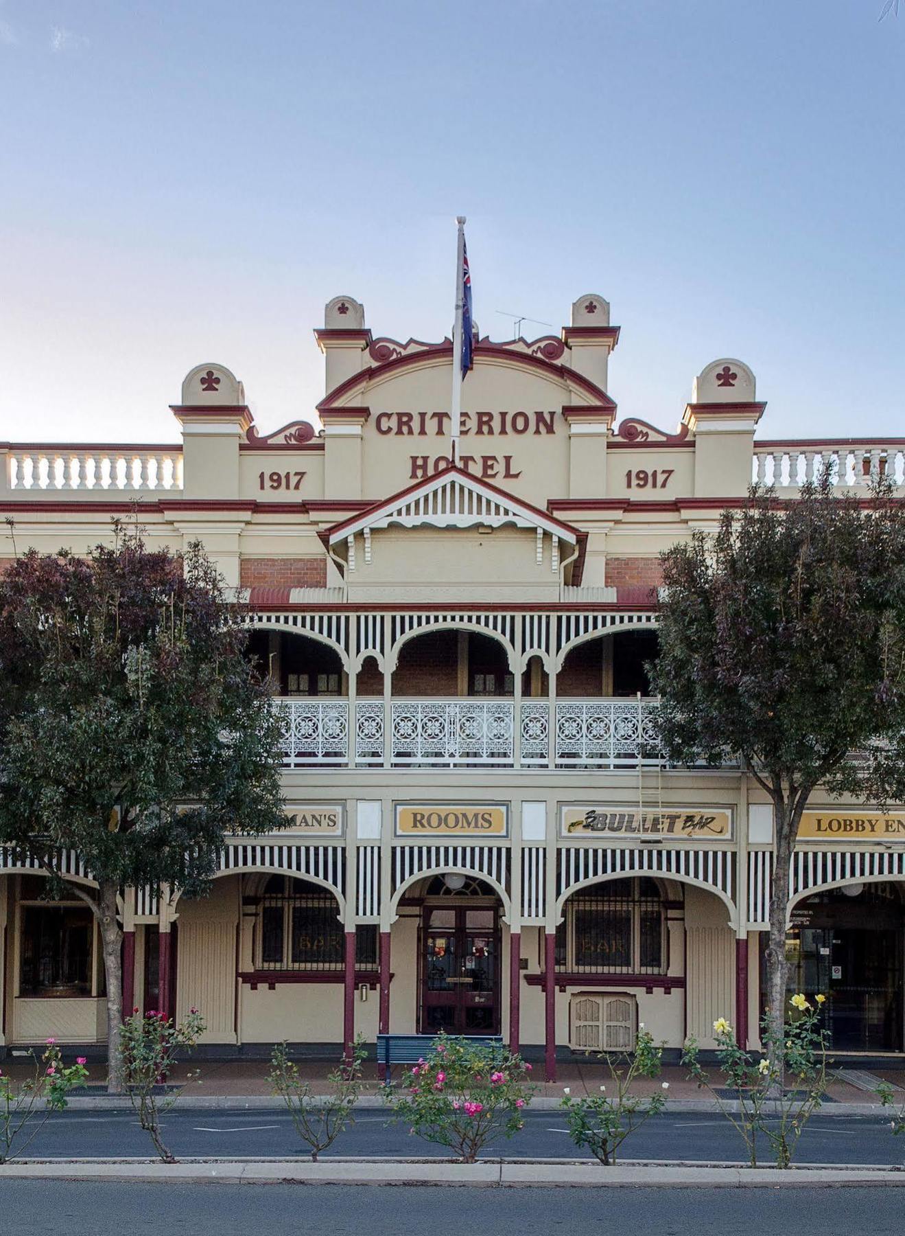Criterion Warwick Hotel エクステリア 写真